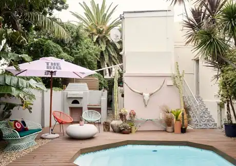 Ashanti Lodge exterior